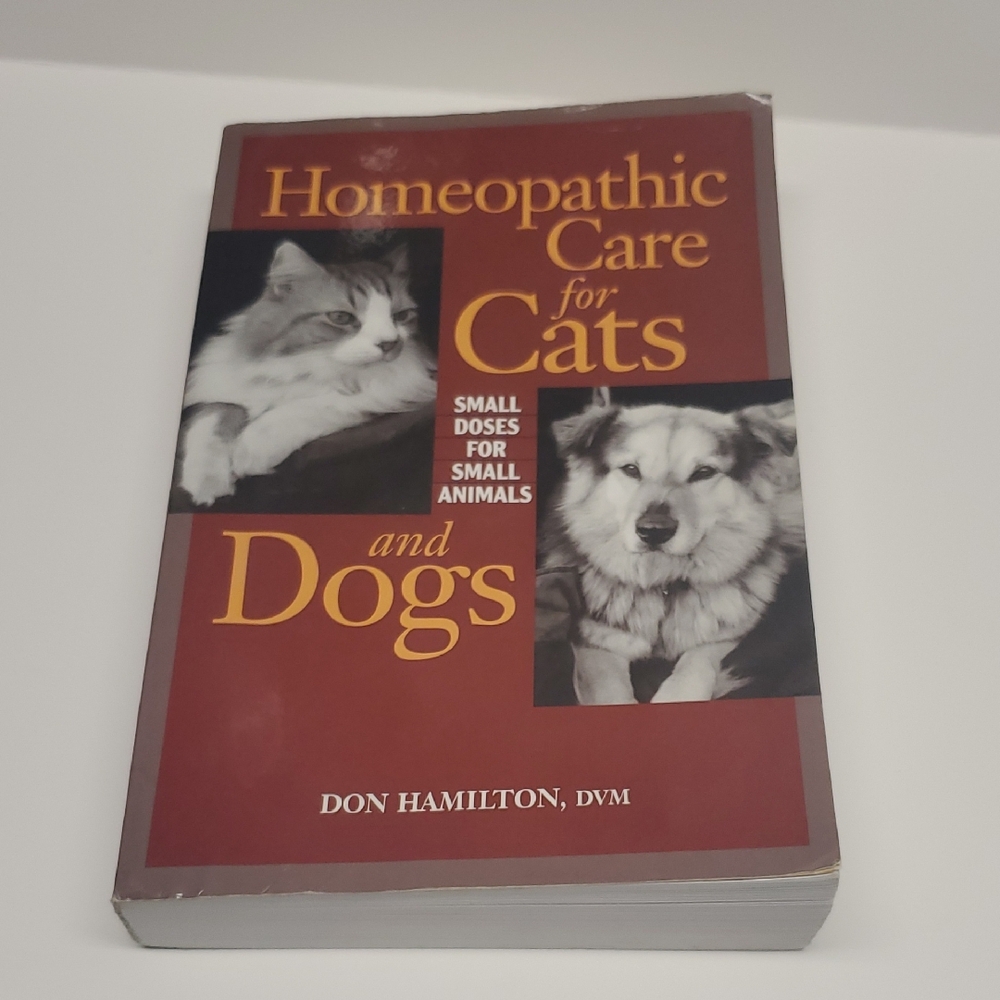Homeopathic Care for Cats and Dogs Book By Don Hamilton Paperback Preowned